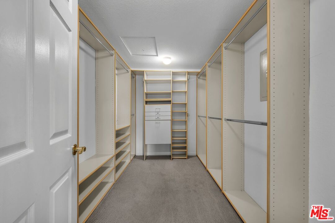 7513 West 83rd Street Playa del Rey, CA 90293 - Photo 34 of 45