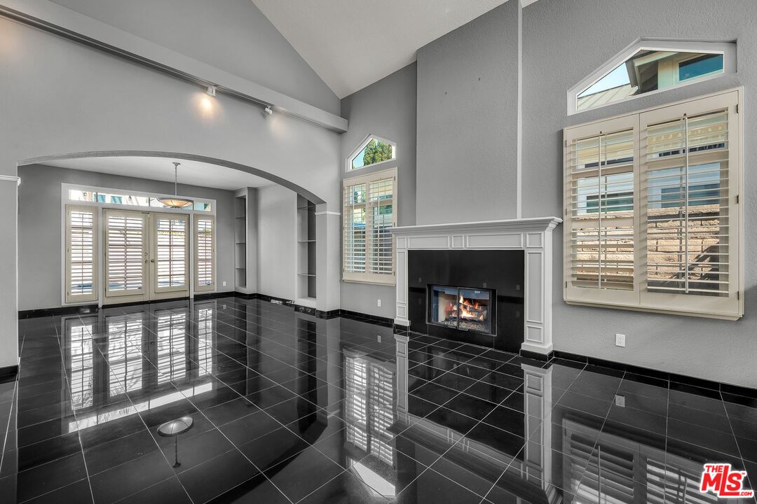 7513 West 83rd Street Playa del Rey, CA 90293 - Photo 5 of 45