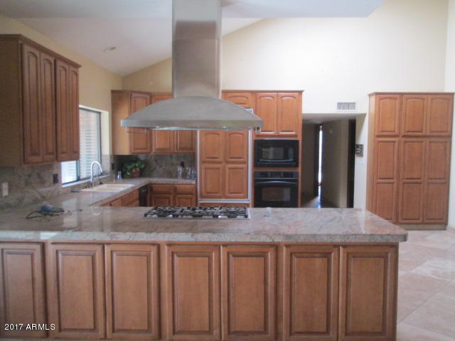 4945 East Camelback Road Phoenix, AZ 85018 - Photo 3 of 20 022