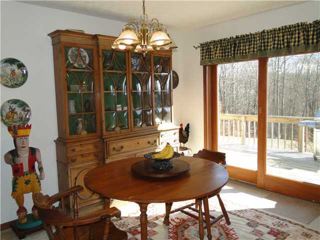 3533 Crawfis Road Southeast Lancaster, OH 43130 - Photo 9 of 22 Gallery Image 9