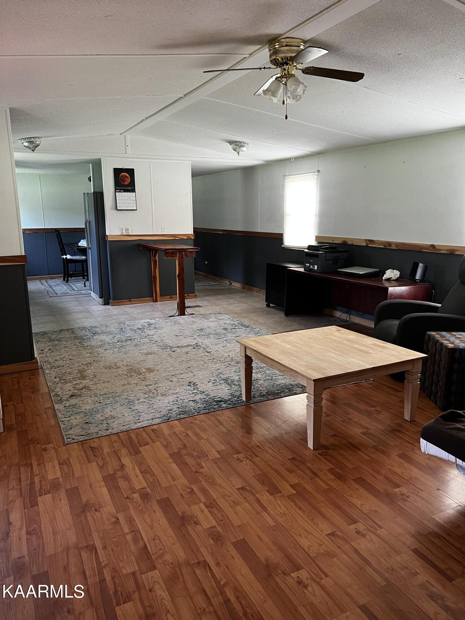 362 Raccoon Valley Road Powell, TN 37849 - Photo 2 of 16 Family Room