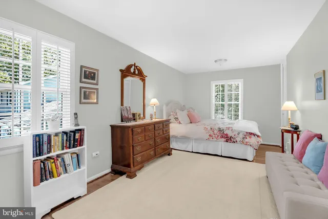 $5,999 | 2708 North Kensington Street, Arlington, VA 22207