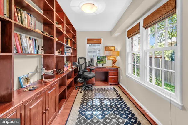 $5,999 | 2708 North Kensington Street, Arlington, VA 22207