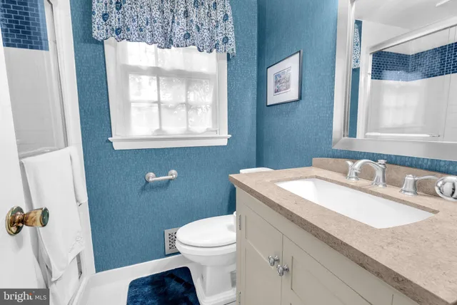 $5,999 | 2708 North Kensington Street, Arlington, VA 22207