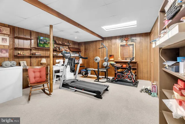 $5,999 | 2708 North Kensington Street, Arlington, VA 22207