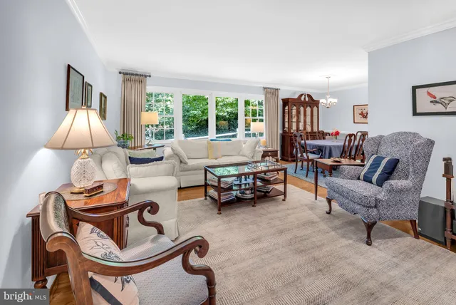 $5,999 | 2708 North Kensington Street, Arlington, VA 22207