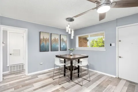 $120,000 | 201 West Silver Sands Drive, Unit 8, San Antonio, TX 78216