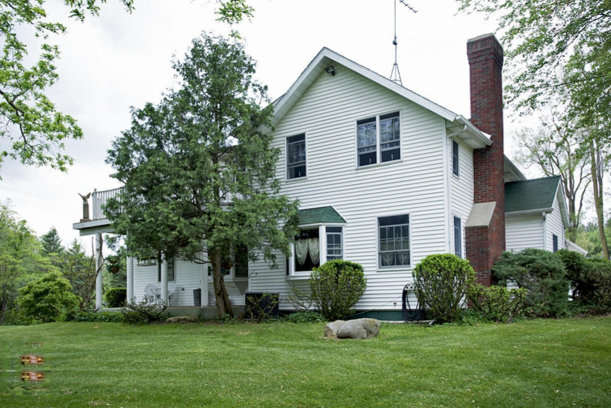 9718 East R Avenue Scotts, MI 49088 - Photo 1 of 54 R Ave E-2