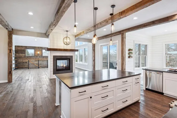 $1,300,000 | 771 Zumbro Oaks Lane Northwest, Oronoco, MN 55960