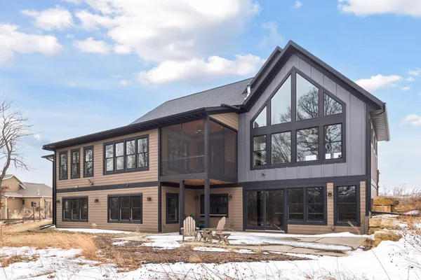 $1,300,000 | 771 Zumbro Oaks Lane Northwest, Oronoco, MN 55960