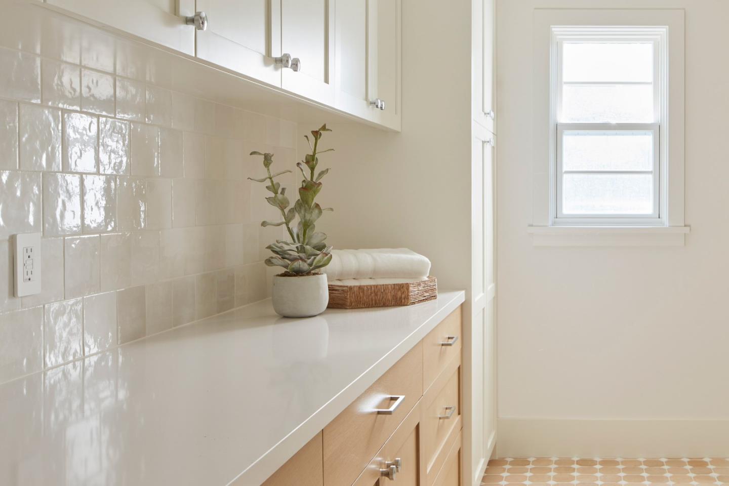 2113 Cully Place San Jose, CA 95124 - Photo 32 of 41 a bathroom with a sink a vanity and a window