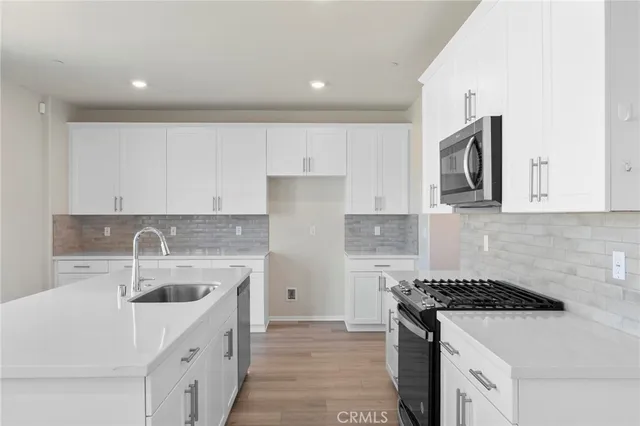 $600,000 | 19409 Brush Crk Way, Lake Elsinore, CA 92532