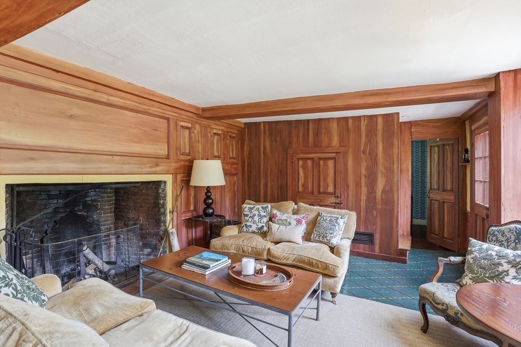 20 Powder Mill Road Concord, MA 01742 - Photo 9 of 42