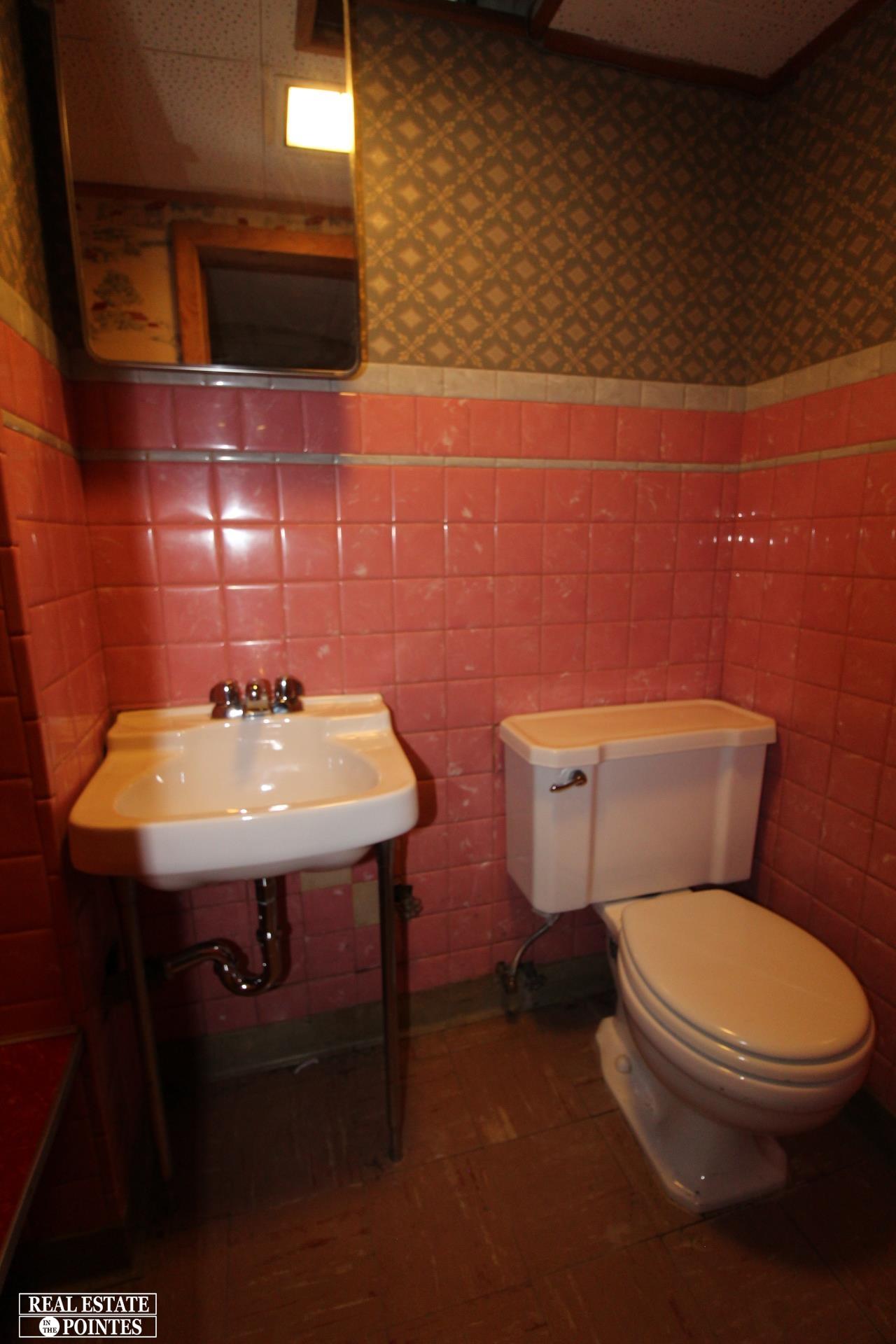 1320 Devonshire Road Grosse Pointe Park, MI 48230 - Photo 45 of 57