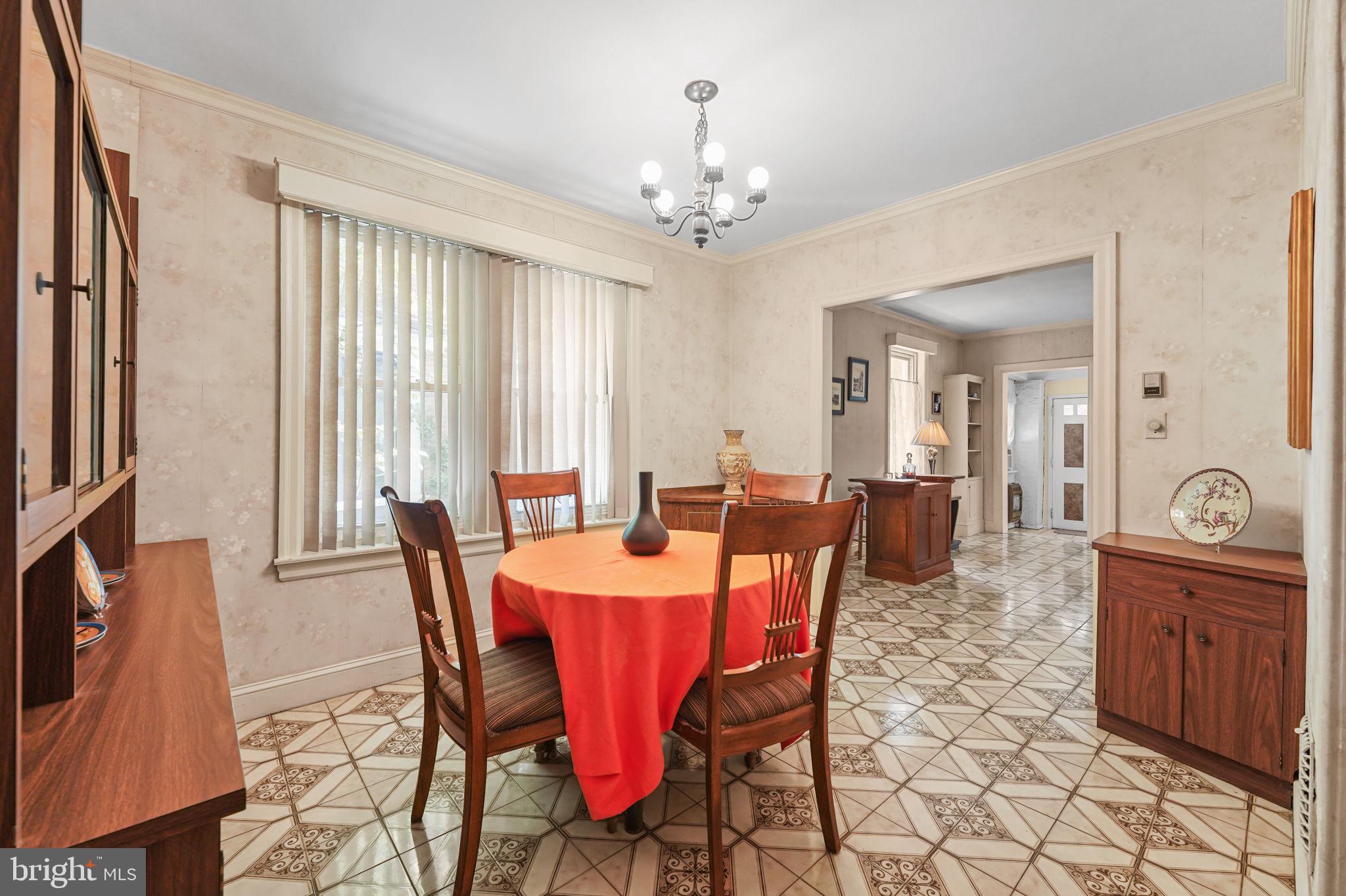 31 East Gravers Lane Philadelphia, PA 19118 - Photo 11 of 35 Dining Room