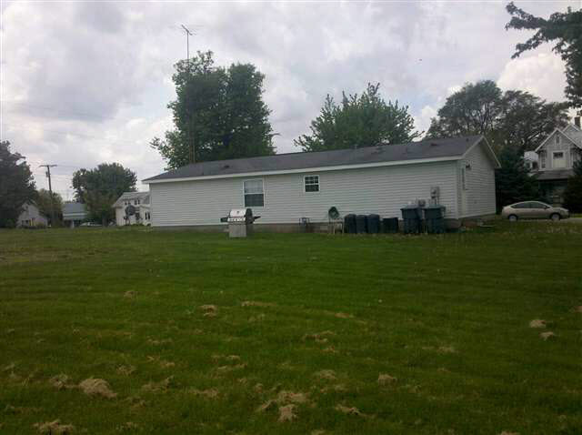 202 South Sheridan Street Ridgeville, IN 47380 - Photo 2 of 12 Gallery Image 2