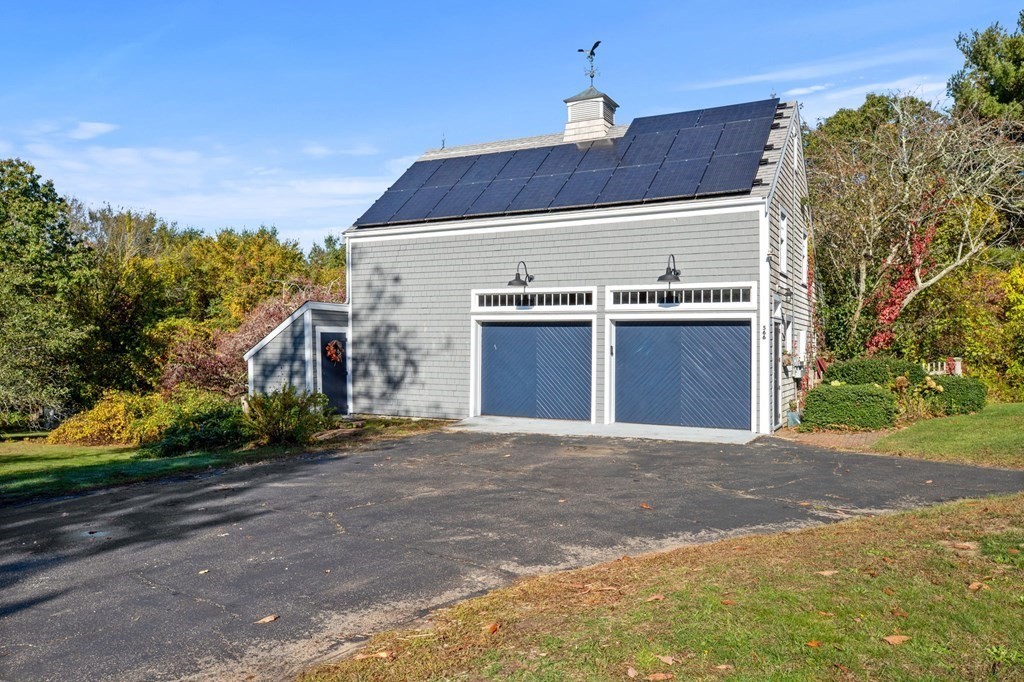 566 Bay Road Duxbury, MA 02332 - Photo 3 of 39 Gallery Image 3