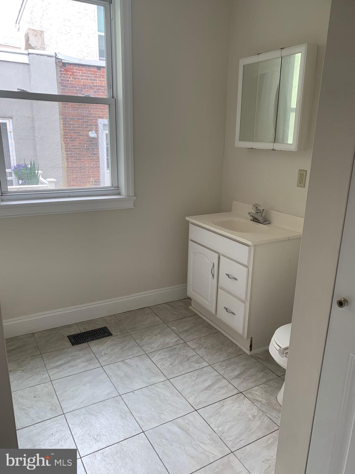 528 Fitzwater Street Philadelphia, PA 19147 - Photo 14 of 40