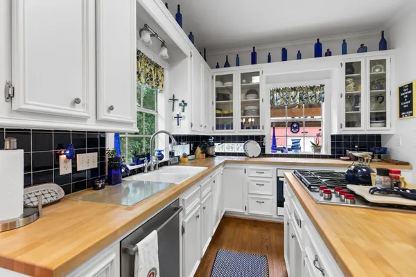 $1,500,000 | 6710 Spring Cypress Road, Spring, TX 77379