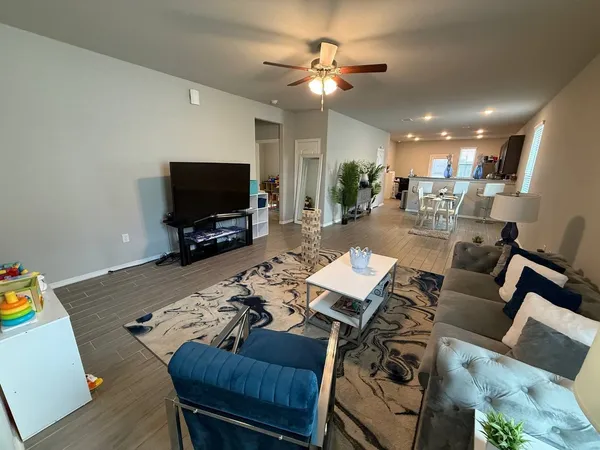 $2,000 | 20023 Tuft Canyon, Porter, TX 77365