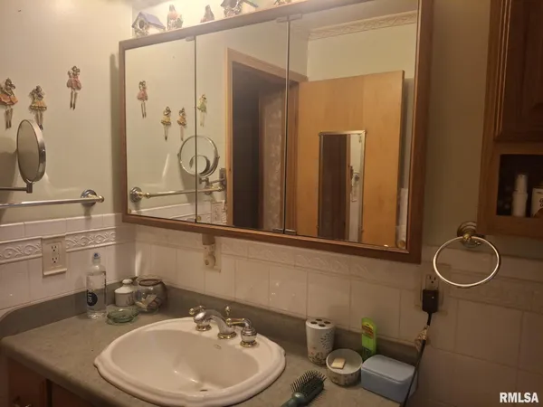 $179,900 | 417 North Toepfer Street, Tremont, IL 61568