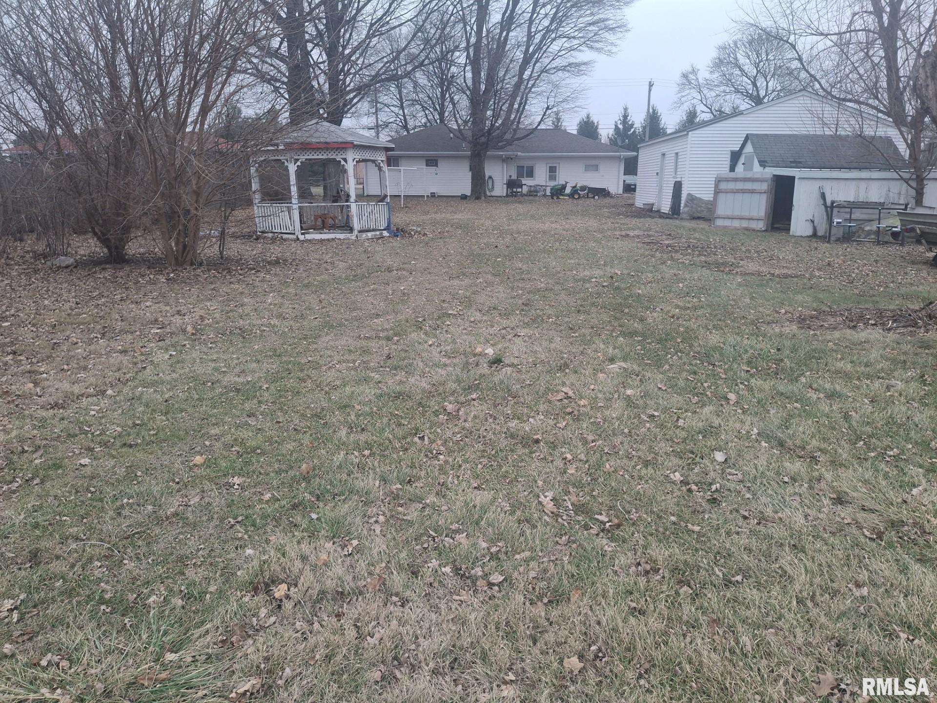 417 North Toepfer Street Tremont, IL 61568 - Photo 6 of 35