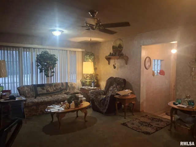 $189,900 | 417 North Toepfer Street, Tremont, IL 61568