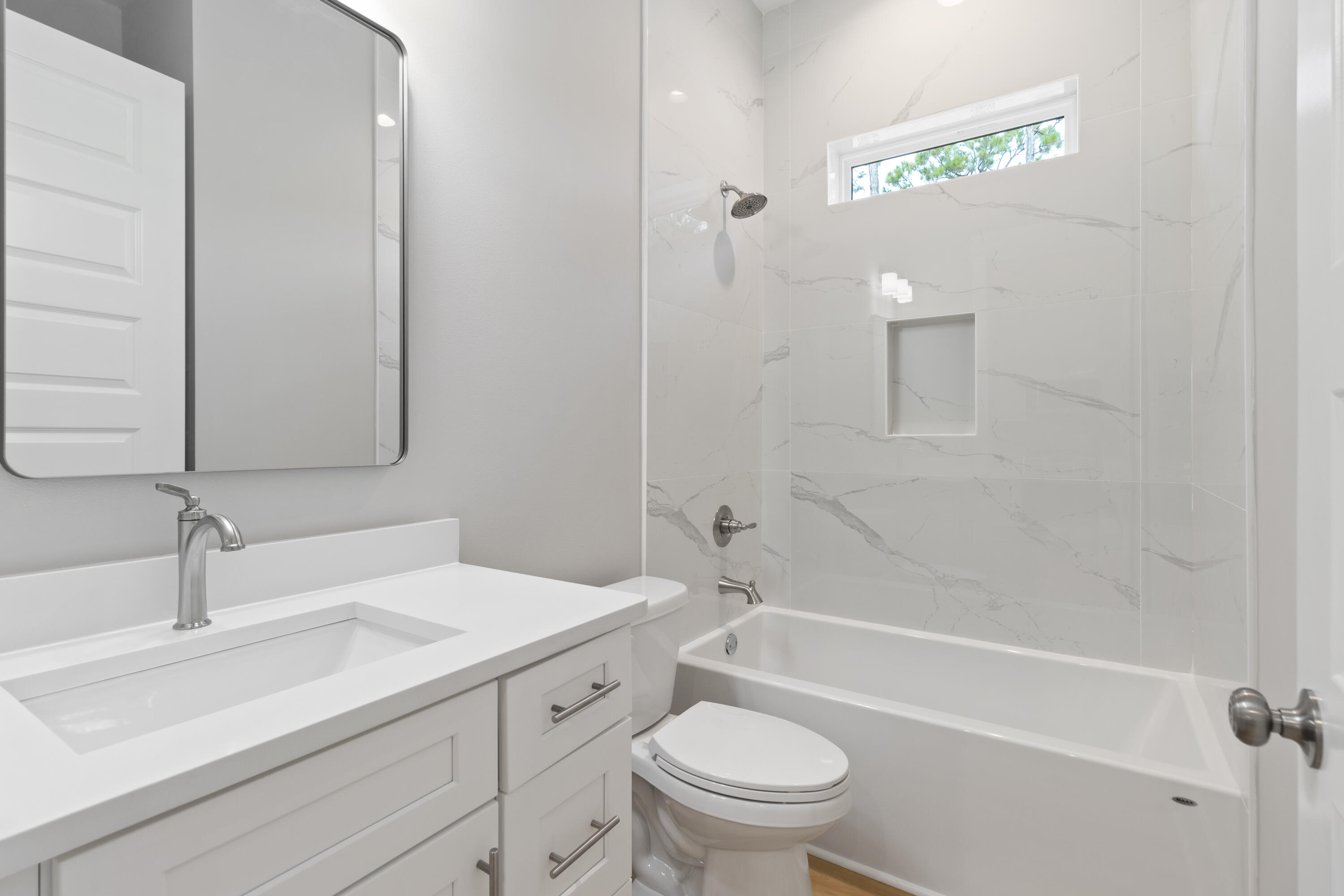 298 South 2nd Street Santa Rosa Beach, FL 32459 - Photo 24 of 45 Jack & Jill Bath