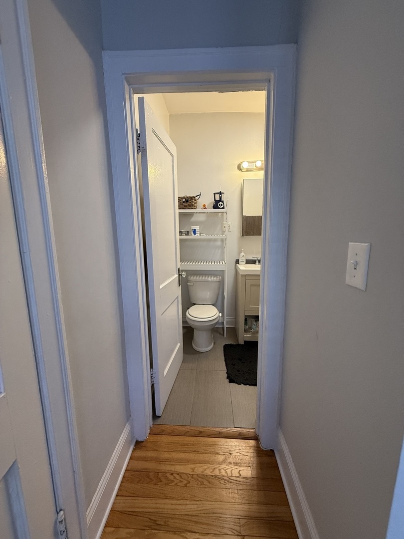 627 West Roscoe Street, Unit B3 Chicago, IL 60657 - Photo 8 of 13