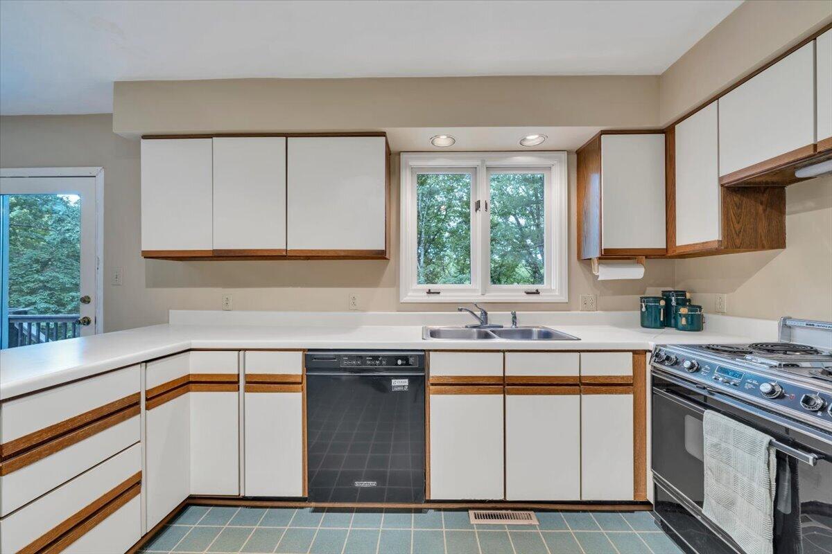 6709 Raintree Road Roanoke, VA 24018 - Photo 17 of 55 15-MIB00696