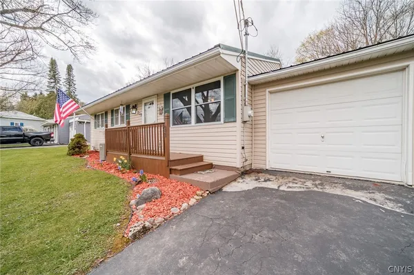 $229,900 | 339 South Webber Drive, Sullivan, NY 13037