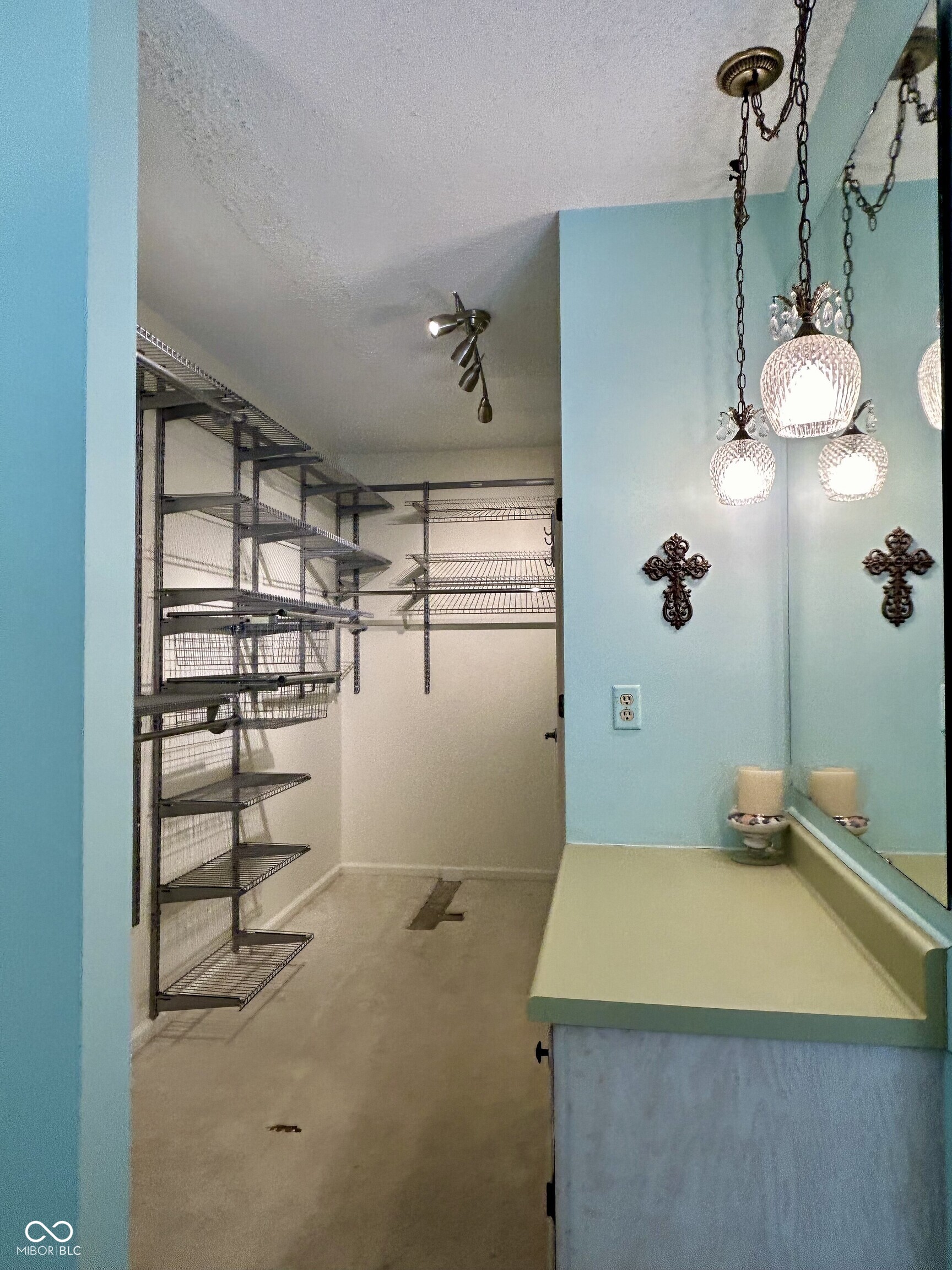 5491 Vin Rose Lane Lawrence, IN 46226 - Photo 22 of 34