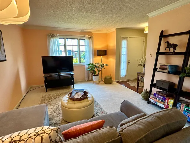 $214,500 | 5491 Vin Rose Lane, Lawrence, IN 46226