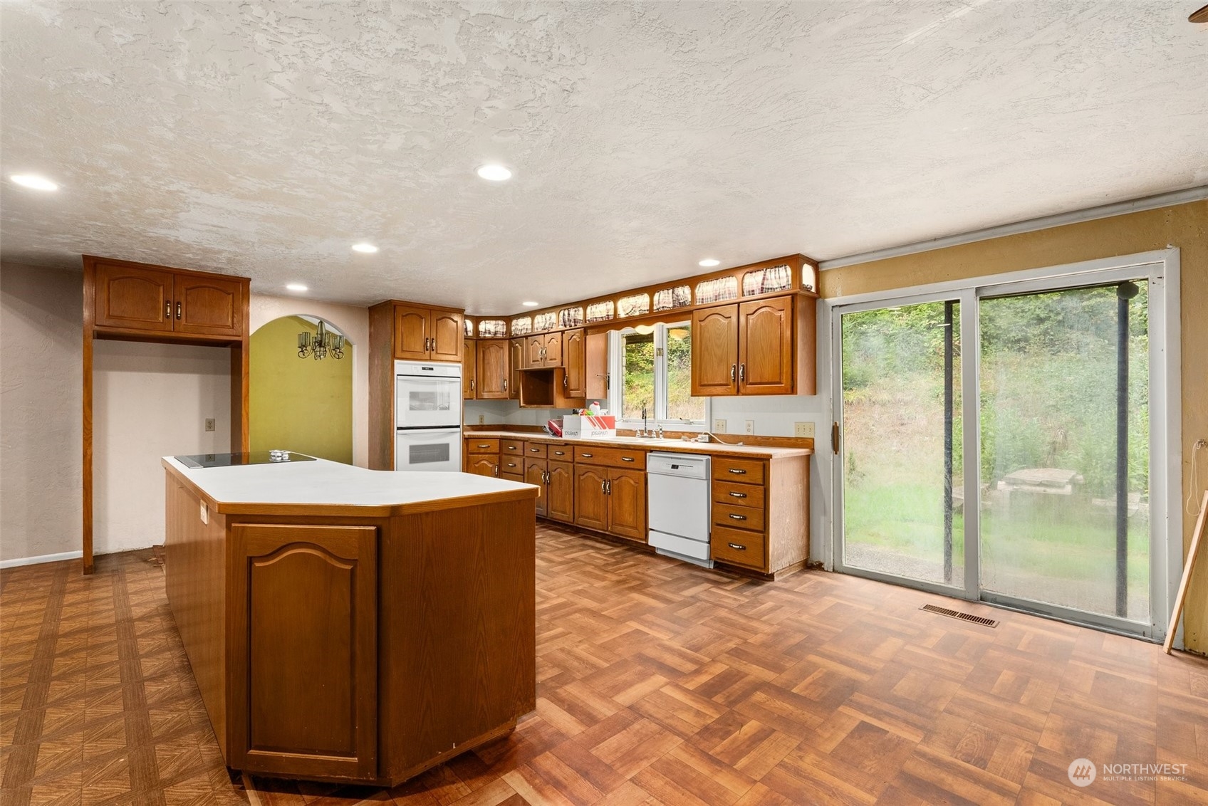 2462 Salzer Valley Road Centralia, WA 98531 - Photo 12 of 32 Gallery Image 12