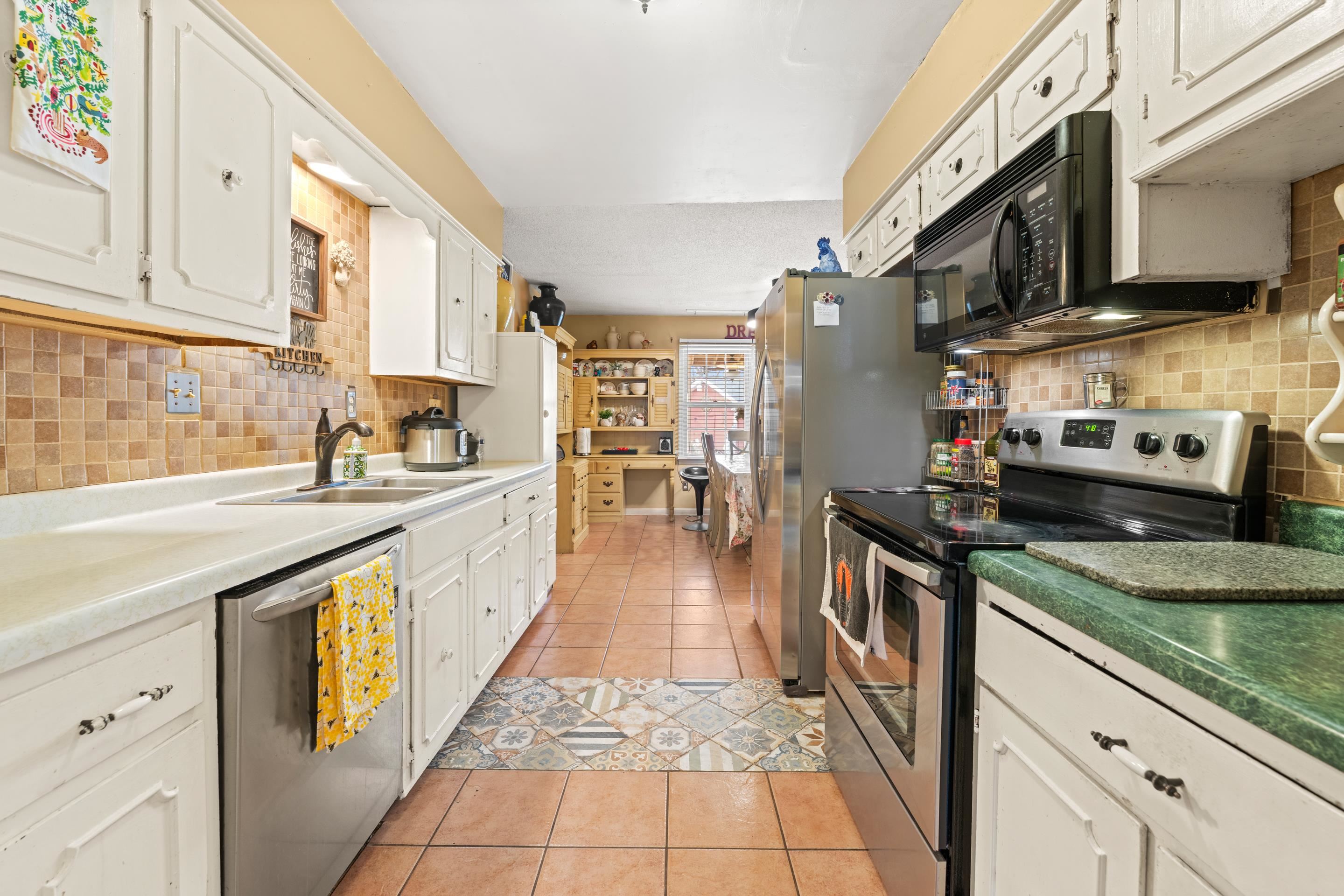 2593 Lanrick Cove Memphis, TN 38119 - Photo 2 of 24 Gallery Image 2