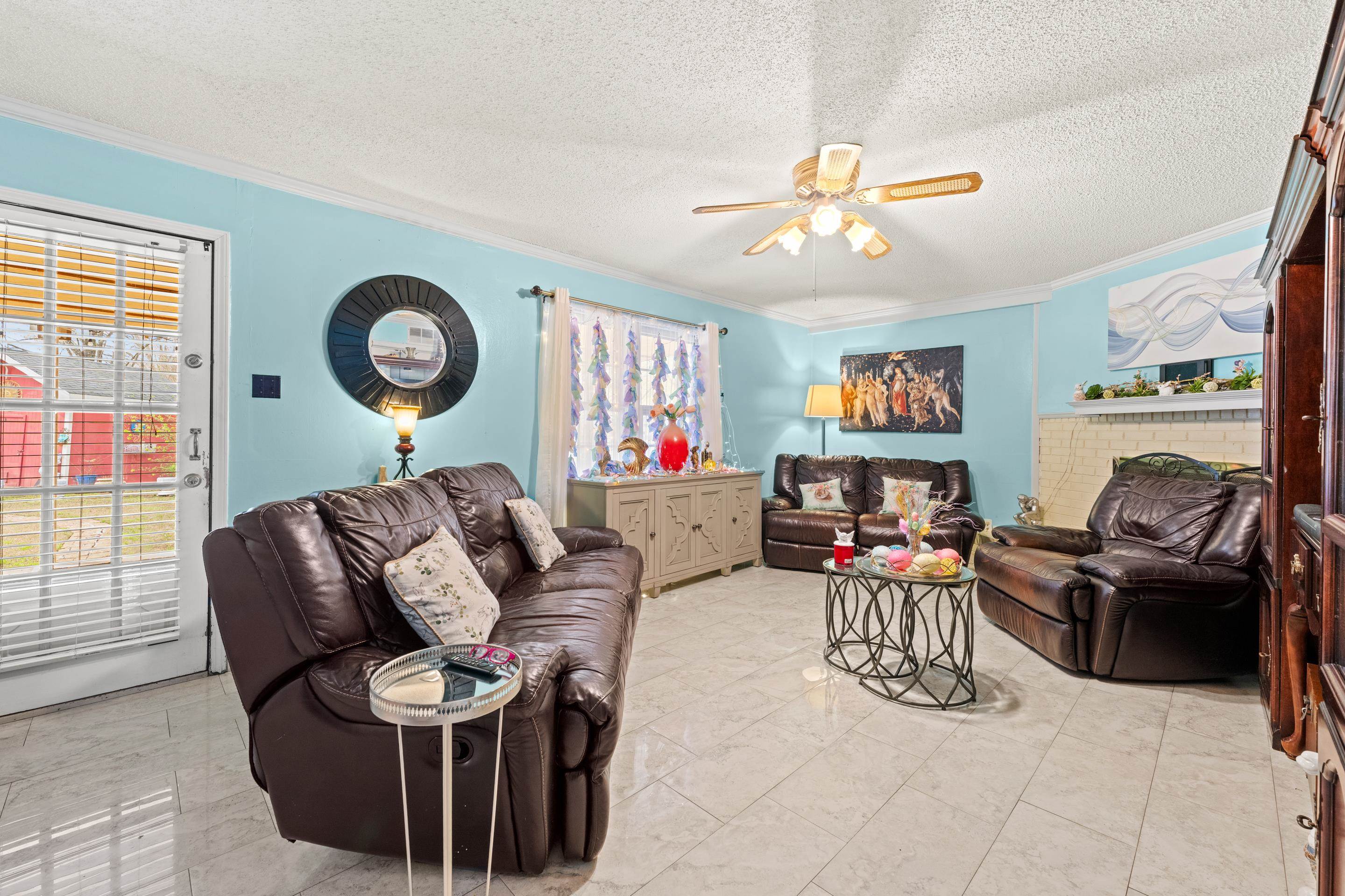 2593 Lanrick Cove Memphis, TN 38119 - Photo 3 of 24 Gallery Image 3