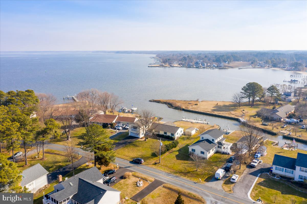 520 Long Point Road Grasonville, MD 21638 - Photo 2 of 33