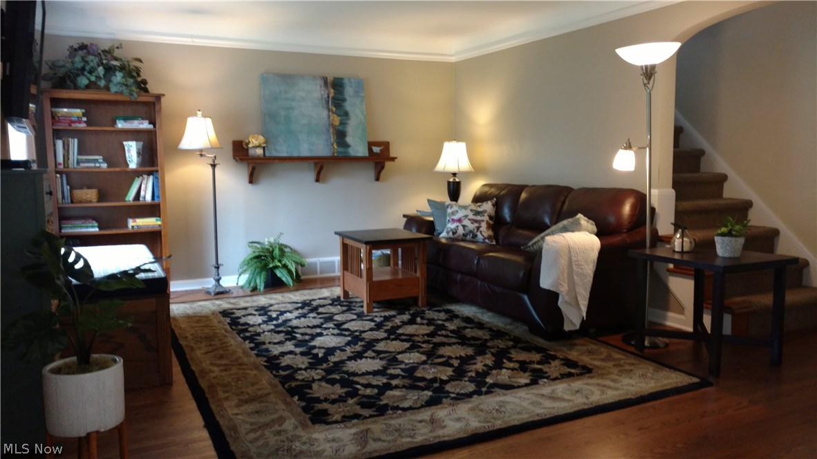 1148 Irene Road Lyndhurst, OH 44124 - Photo 3 of 18 Gallery Image 3