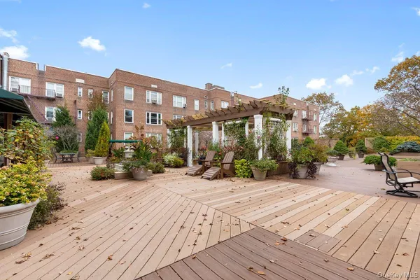 $228,000 | 2 Overlook Road, Unit 1B7A, White Plains, NY 10605