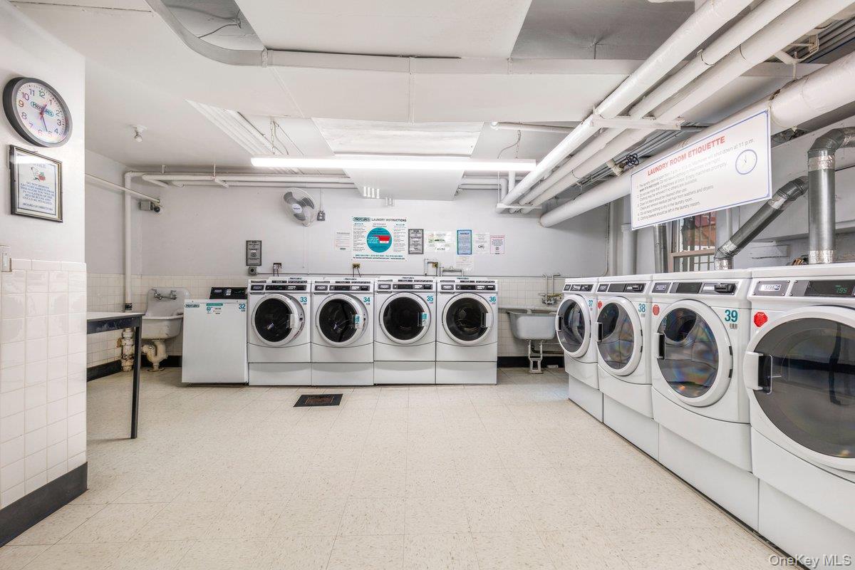 2 Overlook Road, Unit 1B7A White Plains, NY 10605 - Photo 13 of 18 a utility room with dryer and washer