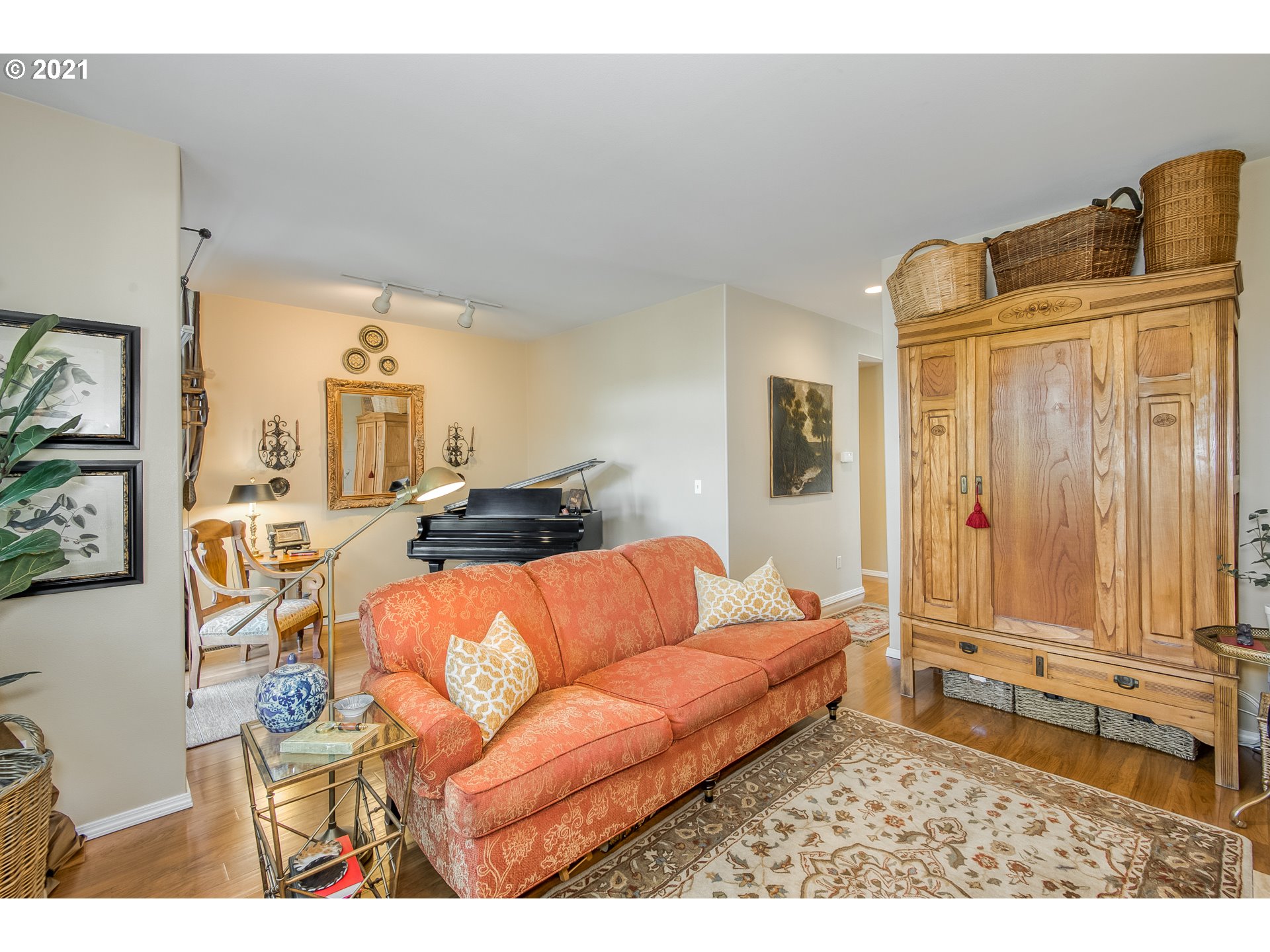 14403 Southwest Barrows Road Beaverton, OR 97007 - Photo 15 of 26 Gallery Image 15