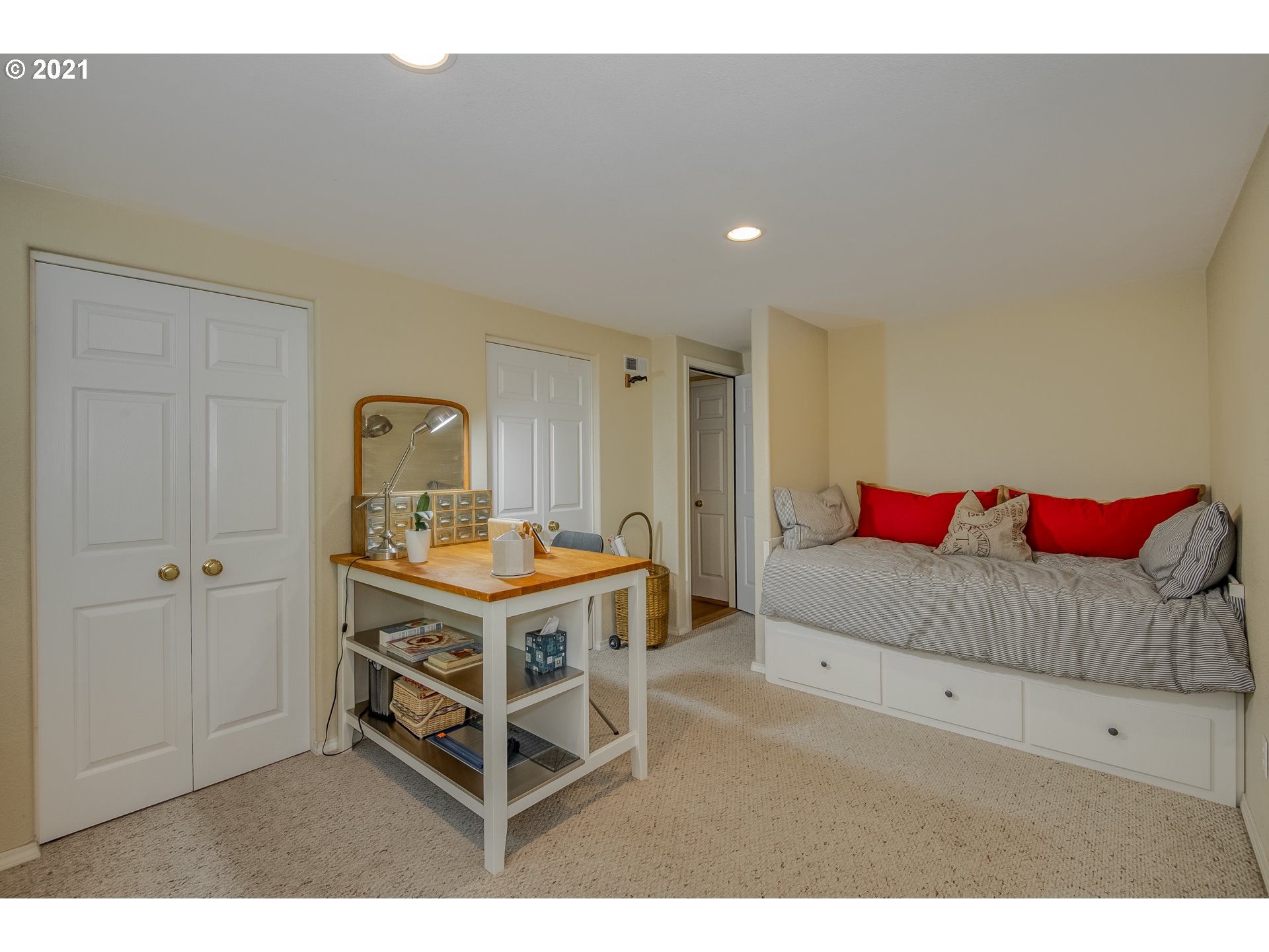 14403 Southwest Barrows Road Beaverton, OR 97007 - Photo 25 of 26 Gallery Image 25