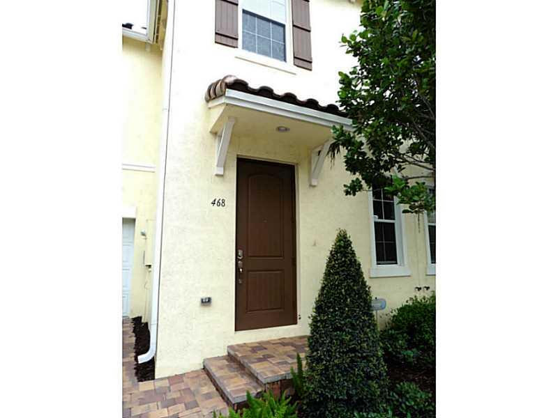 468 Francesca Ridge Road, Unit 468 Boynton Beach, FL 33435 - Photo 25 of 29 Exterior Front.