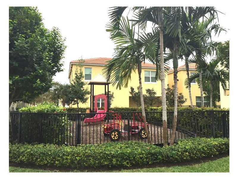 468 Francesca Ridge Road, Unit 468 Boynton Beach, FL 33435 - Photo 28 of 29 Exterior Front.