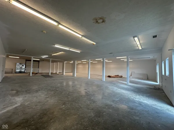 $1,950 | 1049 Indianapolis Road, Unit C, Greencastle, IN 46135