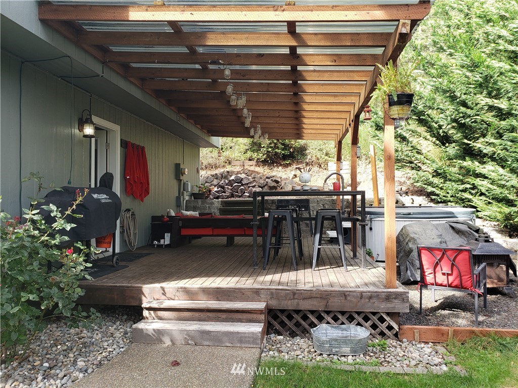 580 East Probert Road Shelton, WA 98584 - Photo 15 of 20 Gallery Image 15