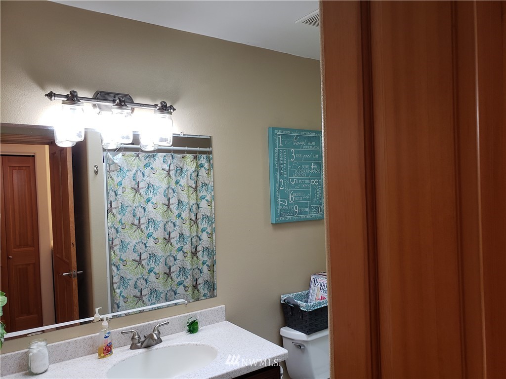 580 East Probert Road Shelton, WA 98584 - Photo 17 of 20 Gallery Image 17