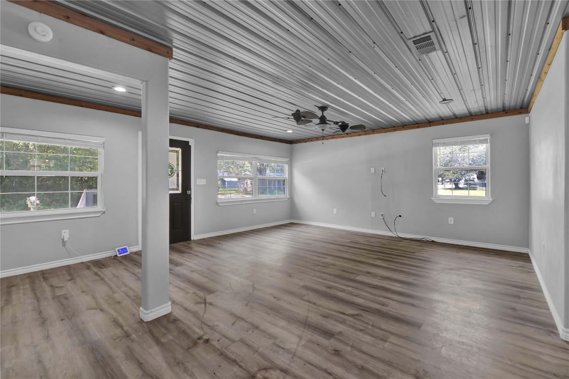 206 Miller Road Livingston, TX 77351 - Photo 6 of 27 Dining room and Living room.