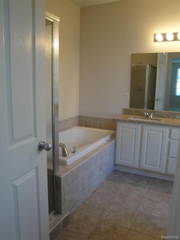604 Constitution Street, Unit 48 Canton, MI 48188 - Photo 20 of 31