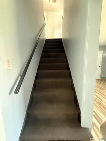 $1,400 | 33 Cannon Road, East Hartford, CT 06108